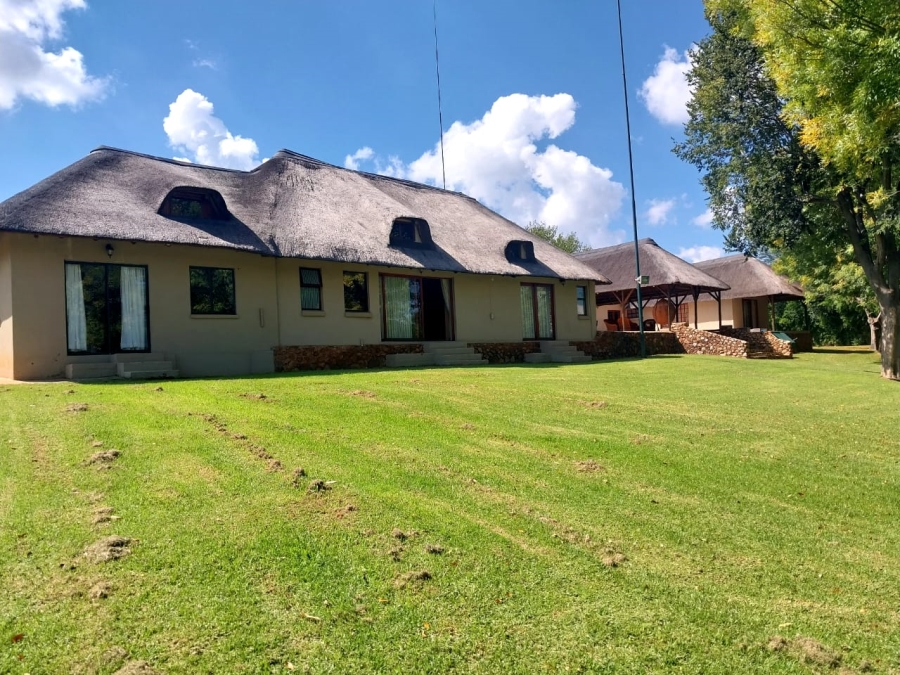 7 Bedroom Property for Sale in Parys Free State